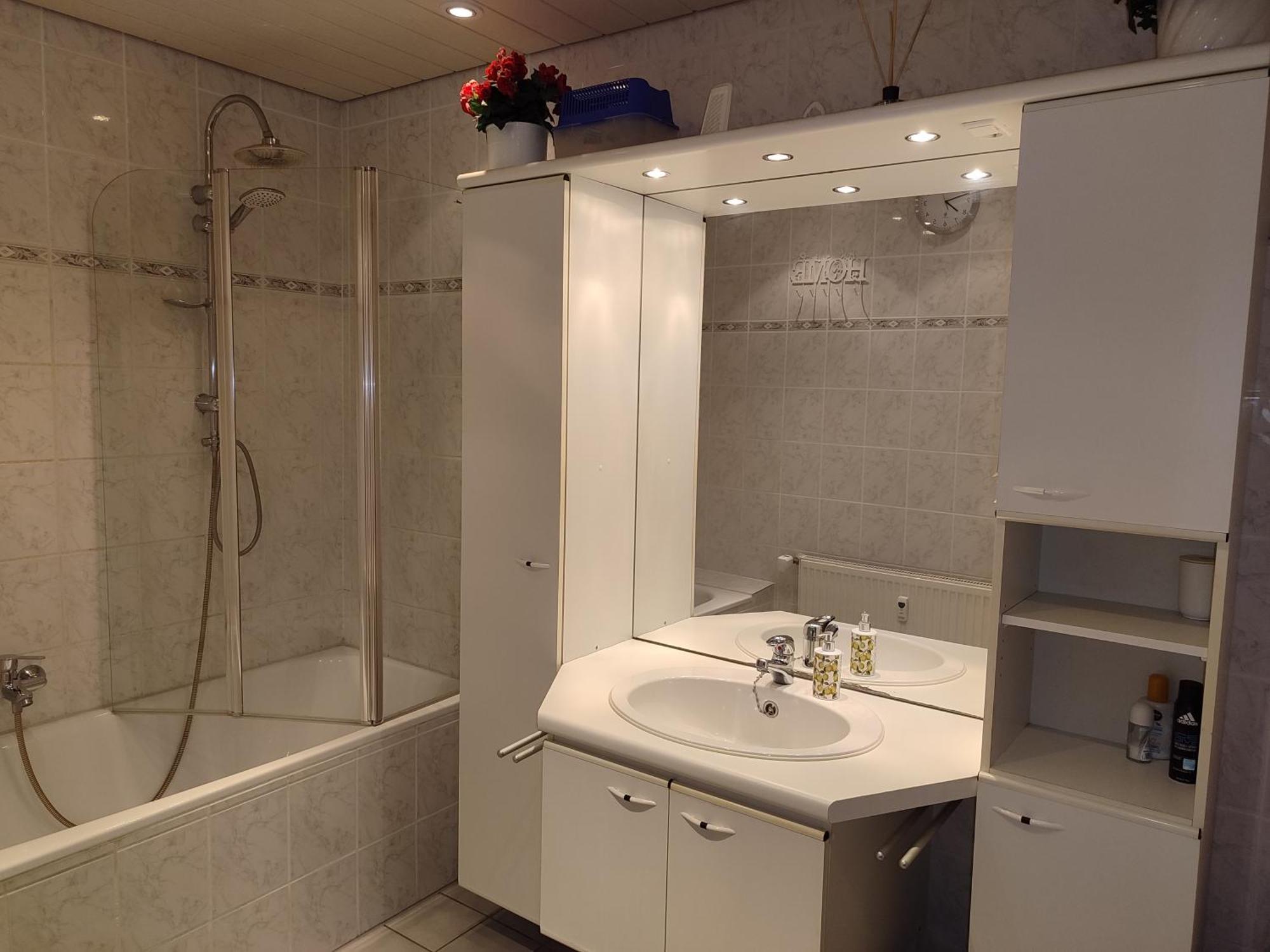 Komfortable Ferienwohnung In Floersheim-Weilbach Floersheim am Main Bagian luar foto