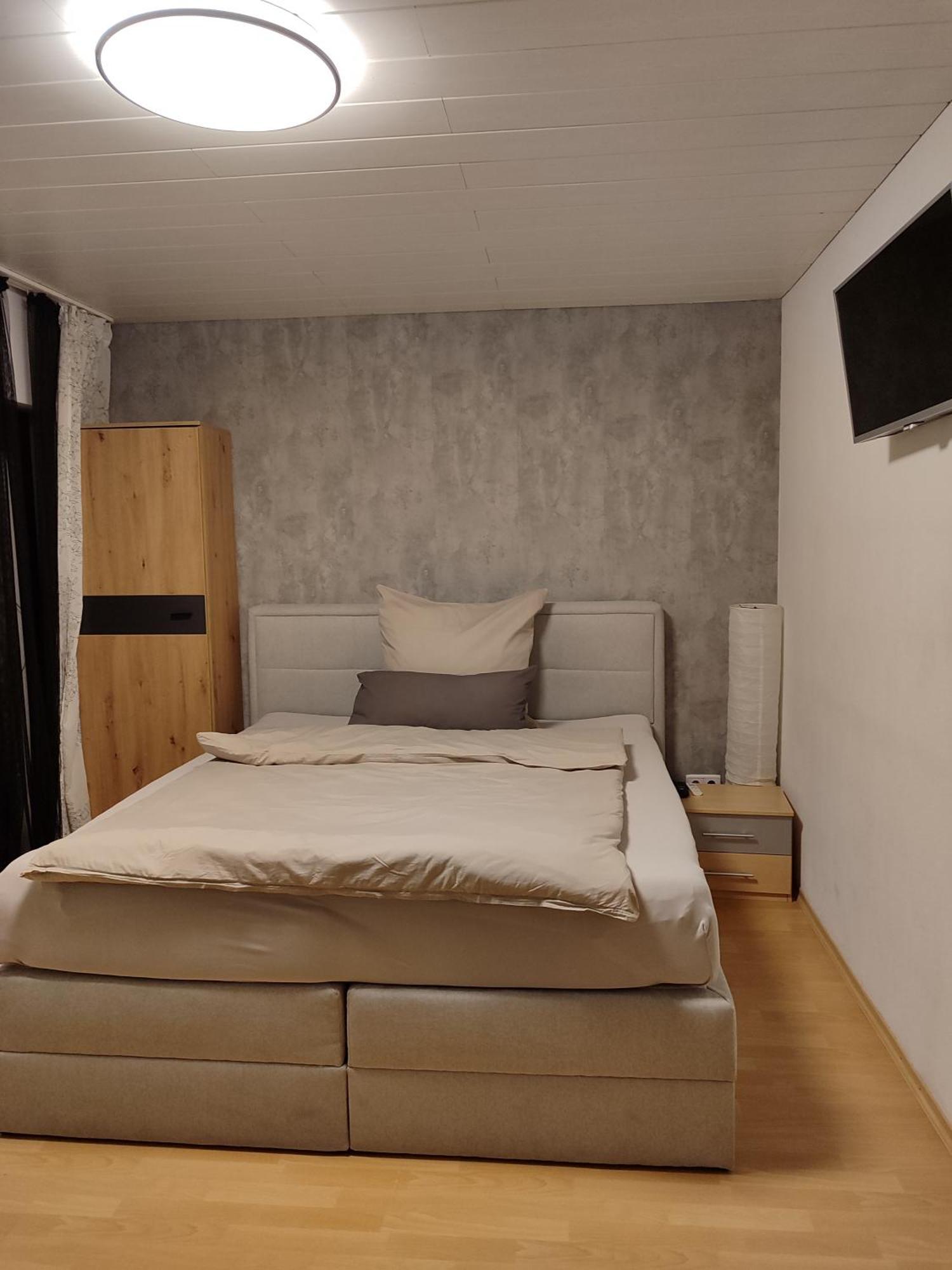 Komfortable Ferienwohnung In Floersheim-Weilbach Floersheim am Main Bagian luar foto